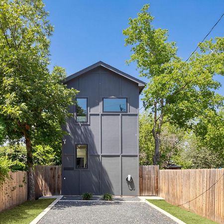 The Heritage Haus - Modern Cabin In Downtown San Antonio Vila Exterior foto